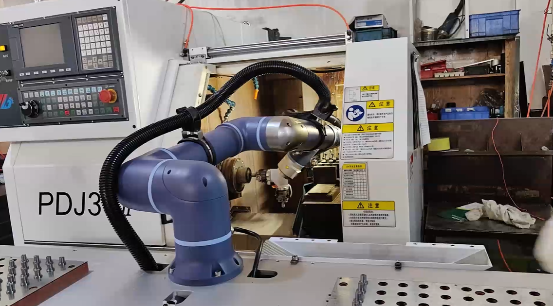 ESTUN機械工具のローディング＆amp;解荷ソリューション：スループット、精度、および敏捷性を最大化する2